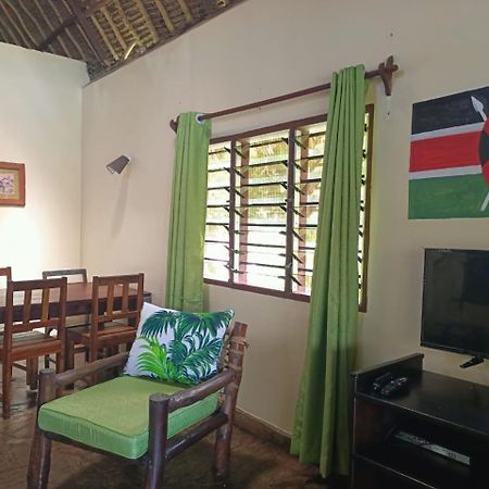 Oasis Diani Beach Villas Exterior foto