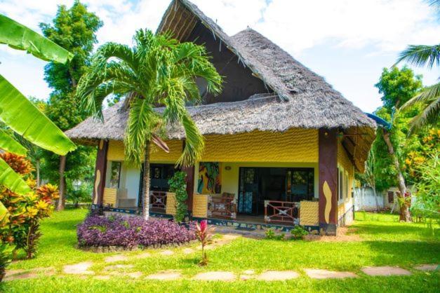 Oasis Diani Beach Villas Exterior foto